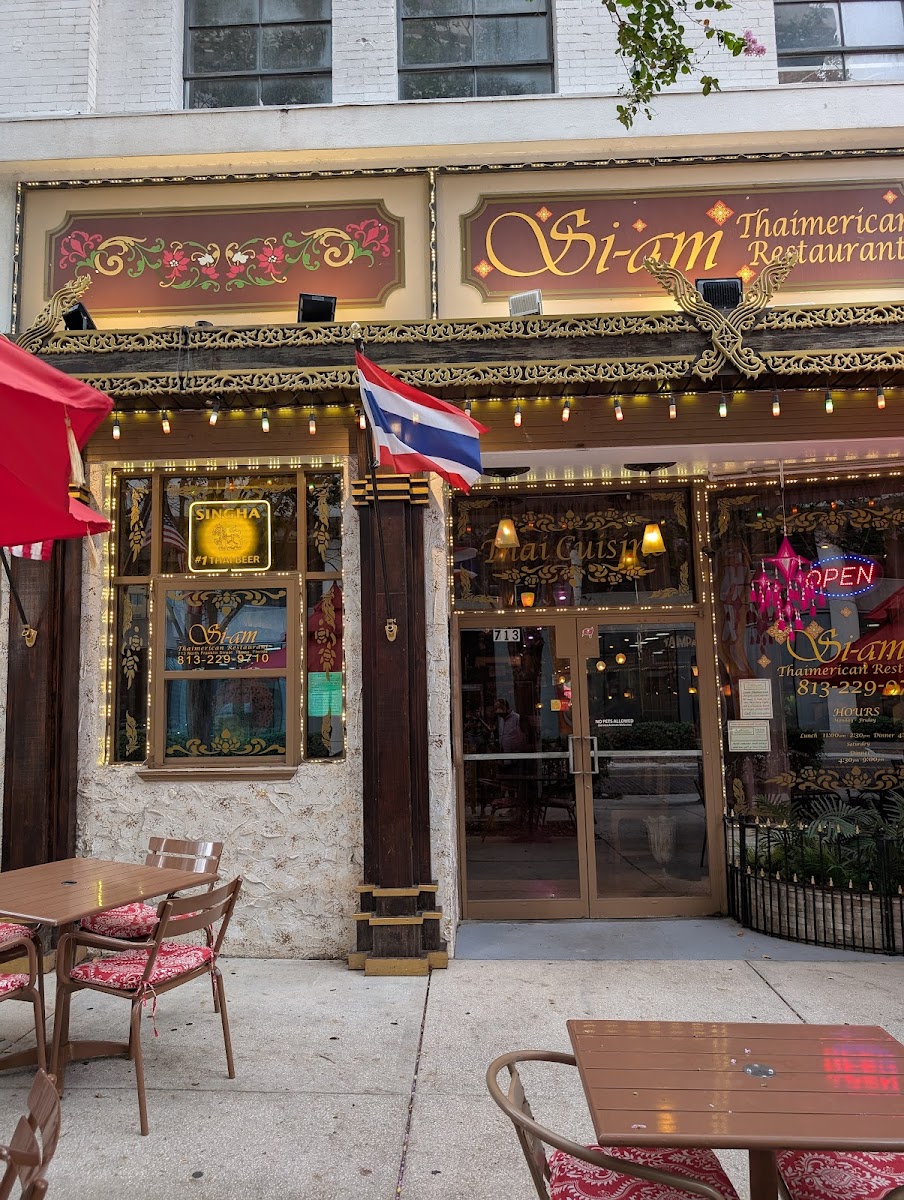 Si-Am Thaimerican Restaurant